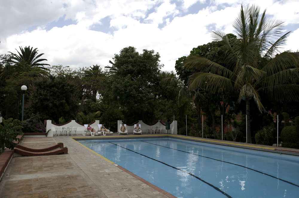 Hotel Los Olivos Spa Oaxaca Exterior photo